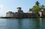 O Castillo de San Felipe, uma antiga fortaleza espanhola no lago Izabal, em Rio Dulce, na Guatemala